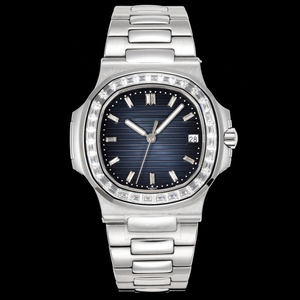 Montre octogonale sportive au fini platine intemporel, cadran bleu dégradé, bracelet intégré, montre de luxe pour occasions formelles et professionnelles - Product Image 1