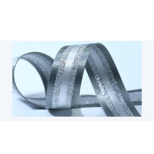 סרט רפלקטיבי דמוי ניילון כסוף בעובי 1.0 מ\\\"מ באיכות גבוהה, דומה לסרט ניילון מקורי. - Product Image 2