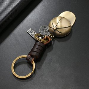 Llavero Metálico Retro de Aleación de Cobre Antiguo con Diseño de Gorra de Béisbol, Regalo Creativo Popular para Hombres y Mujeres - Product Image 2