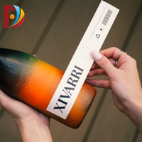 Étiquettes autocollantes personnalisées écologiques et imperméables pour bouteilles de vin – Conception découpée sur mesure avec logo et code-barres pour l'emballage