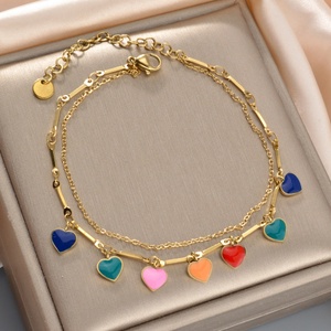 Pulsera de Cadena con Eslabones Chapados en Oro de 18K, con Zirconia Cúbica en Forma de Corazón y Trébol de la Suerte, Resistente al Agua, para Mujer - Product Image 5