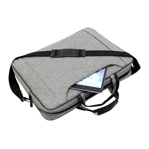 Bolsa para ordenador portátil de 15,6 pulgadas para hombre y mujer, maletín de viaje con logotipo personalizado, color negro y <span class=keywords><strong>gris</strong></span>, de gran capacidad, para negocios - Product Image 4