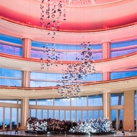 Luminaire suspendu en forme de poisson, décoration artistique, verre, poisson de mer, violet, bleu, LED, lustres pour plafond haut, hall d'hôtel