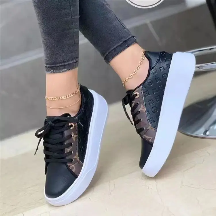 2023 Wholesale fall new women's shoes large size thick sole lace-up sneakers comfortable everything casual single shoes