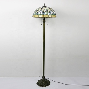 Lámpara de Pie Estilo Tiffany LongHuiJing, 63 Pulgadas de Alto, Lámpara de Pie de Vidrio Teñido, Lámparas de Pie Wisteria - Product Image 2