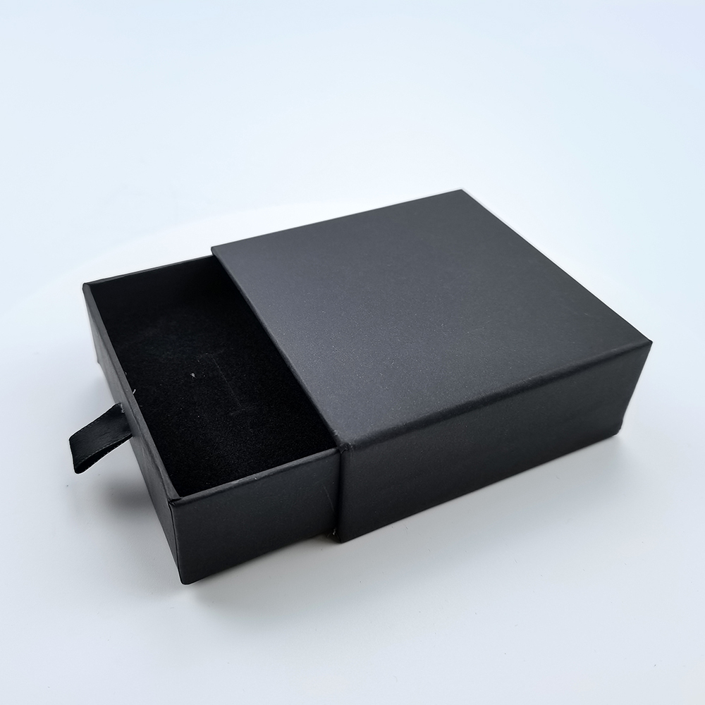 9*9*3.5cm box