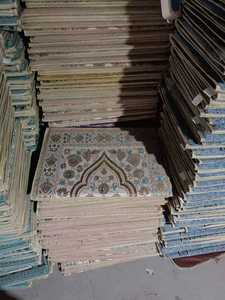 Vente en gros Tapis de prière quatre saisons en polyester fait à la main Tapis de mosquée extérieur Sejadah <span class=keywords><strong>Sandar</strong></span> avec dossier et poche - Product Image 3