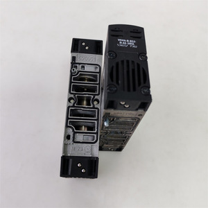   Válvula Solenoide VSVA-B-B52-H-A1-1R5L 24 V CC NAS1/4-01-VDMA para Montaje en Panel - Product Image 3