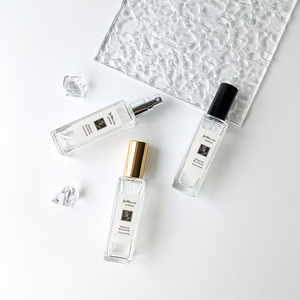 Nhà Cung Cấp Tối Giản <span class=keywords><strong>3</strong></span> 5 10 <span class=keywords><strong>Ml</strong></span> Đơn Giản Nữ Nước Hoa Chai Thủy Tinh Uốn Phun Atomizer Refill Có Thể Sạc Lại Mini Bouteille De Parfum - Product Image 3