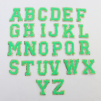 Keymay 5.5/6.2Cm 11 Kleur A-Z Gouden Grens Glitter Chenille Witte Letters Patches Zelfklevende Engels Alfabet voor Cosmetische Tas