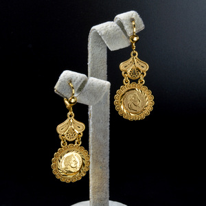 Boucles d'oreilles africaines de luxe, faites à la main, texturées creuses, avec filigrane pièce de monnaie Napoléon, brillantes, légères, longues et pendantes, vente en gros - Product Image 5