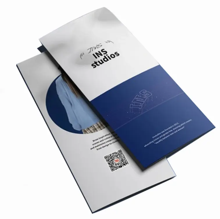 Fabbricazione di volantini pieghevoli impermeabili personalizzati stampa di Brochure Video con volantini a tre ante in carta patinata