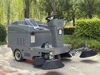 Balayeuse autoportée Saivo neuve avec bac à poussière de 80L/100L, réservoir d'eau, bac à ordures, autopropulsée, alimentée par batterie 48V 12000/h