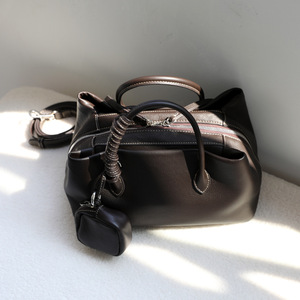 High Quality <strong>First</strong> Layer Cowhide Handbag for <strong>Women</strong> New Luxury Genuine Leather Large Capacity <strong>Women's</strong> Bag - Product Image 4