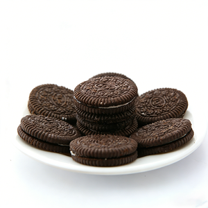 Biscuits sandwichs à la saveur de yaourt à la <span class=keywords><strong>fraise</strong></span>, biscuits en roue de wagon au chocolat, biscuits en vrac de 300 g, collations exotiques, best-sellers en gros - Product Image 2