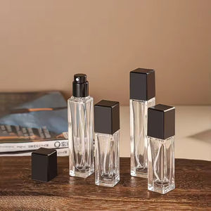 Flacons de parfum en verre carrés de 5 ml et 10 ml, petits flacons de voyage rechargeables, échantillons de parfum en spray - Product Image 1