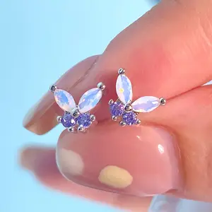 Женские серьги-бабочки