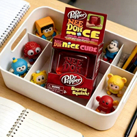   Jouets sensoriels anti-stress rouges en forme de cube, jouets à presser, squishies