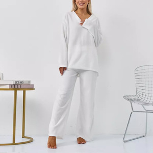 Personalizado Invierno Cálido <span class=keywords><strong>Mujer</strong></span> <span class=keywords><strong>Polar</strong></span> Fleece Pijamas Manga Larga Femme Grueso Felpa Fleece Pijamas 2 piezas <span class=keywords><strong>Polar</strong></span> Pijamas de <span class=keywords><strong>mujer</strong></span> - Product Image 3
