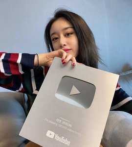 ปุ่มเล่นรางวัลอะลูมิเนียม YT plague Award 2025สำหรับผู้สร้างรางวัลพร้อมการพิมพ์ด้วย UV - Product Image 1