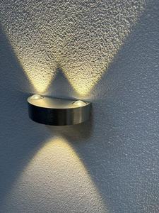 Lampe <span class=keywords><strong>murale</strong></span> à LED semi-circulaire 3W Hagood en aluminium pour chambre à coucher, chevet et couloir. - Product Image 4