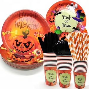 Assiettes en papier jetables en forme de citrouille en gros pour les fêtes d'Halloween, d'anniversaire, de vacances et les réunions de famille - Product Image 4