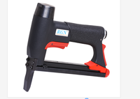 Agrafeuse pneumatique pour meubles type 8016
