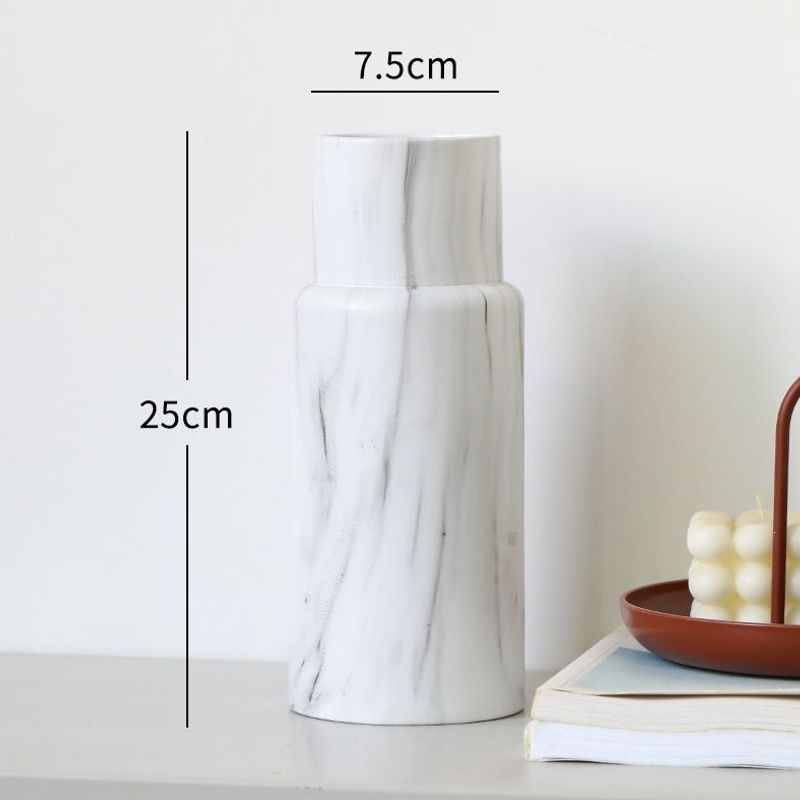 Vase à motifs marbrés, 25 cm de haut