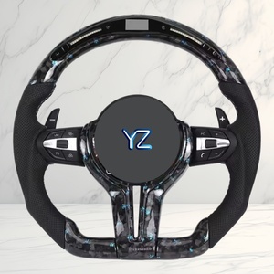 Volant en fibre de carbone forgé YZ style M avec LED pour toutes les séries OEM F15 F16 F20 F30 F31 F35 F36 M3 F80 M4 F82 M5 - Product Image 4