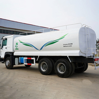 Camion-citerne à eau H0W0 6x4 20000L pour le nettoyage des routes et l'irrigation
