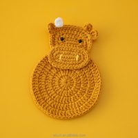 En gros, articles de décoration intérieure : Sets de table tricotés, sous-verres mignons en fil de vache, sous-verres en crochet faits main en forme de vache
