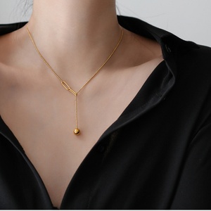 Collar de Cadena Ajustable de Acero Inoxidable con Colgante de Bola Pequeña y Disco Dorado, Joyería de Moda para Chicas - Product Image 1