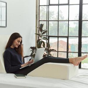 2020 nuevo elevado apoyo tela de poliéster <span class=keywords><strong>3</strong></span>.5kgs upportive elevar resto piernas almohada de cuña - Product Image 2