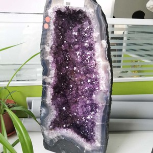 Vente en gros de géodes d'améthyste naturelle pour la guérison - Product Image 1