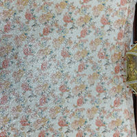 Tela de Lentejuelas Floral Color Crema Elegante de Alta Calidad, con un Delicado Estampado Floral y un Acabado Brillante para Vestidos