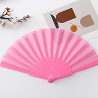 Éventail uni artisanal pour performance d'équipe, accessoire classique pour la danse carrée - Vente directe usine, prise en charge des designs personnalisés et échantillons