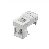 Panel de Datos con Enchufe de Pared RJ45 UTP Cat5e Estándar Italiano Cuadrado Blanco al por Mayor para Apartamentos y Oficinas