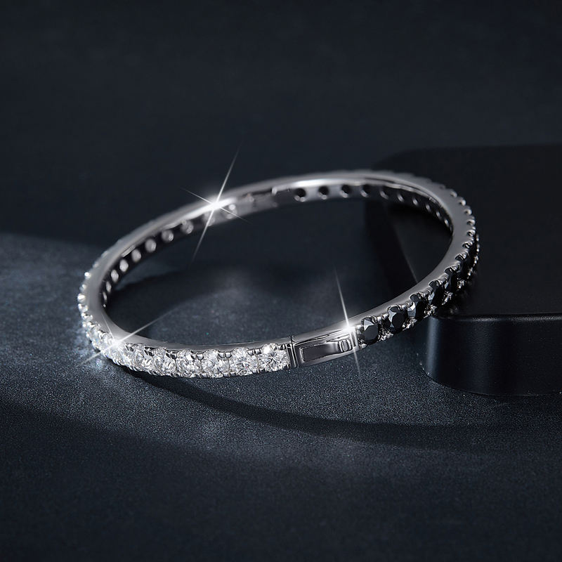 ขาวและดำ