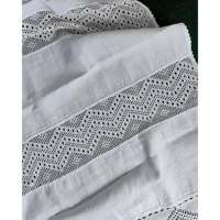Collection de nappes et rideaux Daniele F. Linens and Filet, manuel de 1 kg en stock