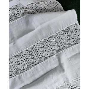 Colección de mantelería y cortinas Daniele F. Linens and Filet - Product Image 3