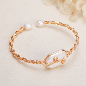 Pulsera de Perlas Barrocas Hechas a Mano en el Lago de la Montaña de Zhuji, Collares de Perlas de Agua Dulce de Alta Gama, Elegantes y de Lujo - Product Image 1