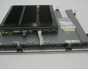 ใหม่ B&R 5PC720.1505-00 หน้าจอสัมผัส 5PC720.1505-00 - Product Image 4