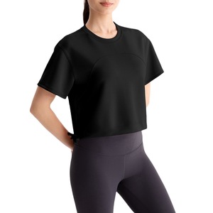 Haut de yoga SUHE en modal à manches courtes et col rond, coupe courte, en tissu Air Layer délavé au sable, pour femme, idéal pour le fitness et la course à pied - Product Image 5