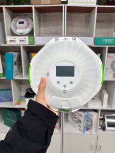 卸売カスタム2025 ZOOMCARE 28日間のリマインダー薬オーガナイザースマート自動ピルディスペンサー9アラームLCDディスプレイ付き - Product Image 3