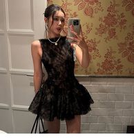 Robe mini en dentelle, robe dos nu avec nœud, robe à volants et à franges, robe de soirée de luxe, robe de cérémonie haut de gamme