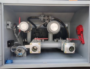 Camion-citerne FAW 15000L, réservoir en alliage d'aluminium, véhicule de transport de liquides inflammables, capable de fournir du carburant à d'autres équipements - Product Image 6