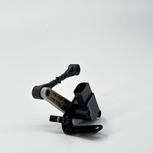 Capteur de hauteur de suspension arrière droit Nickerson <span class=keywords><strong>Crossover</strong></span> compatible avec F-<span class=keywords><strong>PACE</strong></span> XE XF Réf. OE: LR090681 - Product Image 2