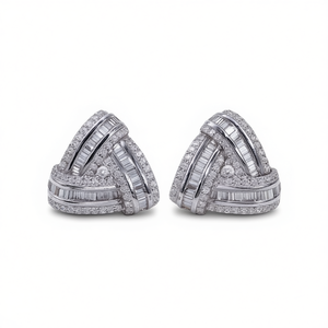 Orecchini in Oro Bianco con Diamanti Taglio Baguette, Colore D Naturale, Certificati GIA, Gioielli di Lusso da Sposa per Donna - Product Image 1