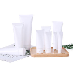 Tube vide en plastique noir mat ou brillant pour soins de la peau et nettoyant facial, avec couvercle à vis noir ou blanc, disponible en 15 ml, 30 ml, 50 ml, 100 ml - Product Image 4