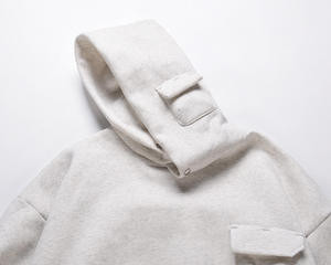 H5545 Fabricant de vêtements en gros, sweats à capuche gris oversize personnalisés avec plusieurs poches et col boutonné - Product Image 4